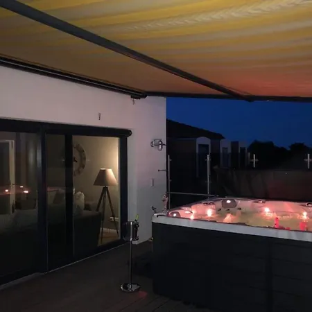 Penthousewohnung, Whirlpool Auf Der Dachterrasse Zubuchbar Διαμέρισμα Grömitz